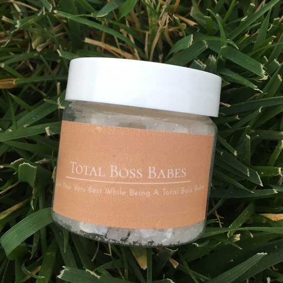 NWT total boss babe sea salt coconut scent - Picture 1 of 2